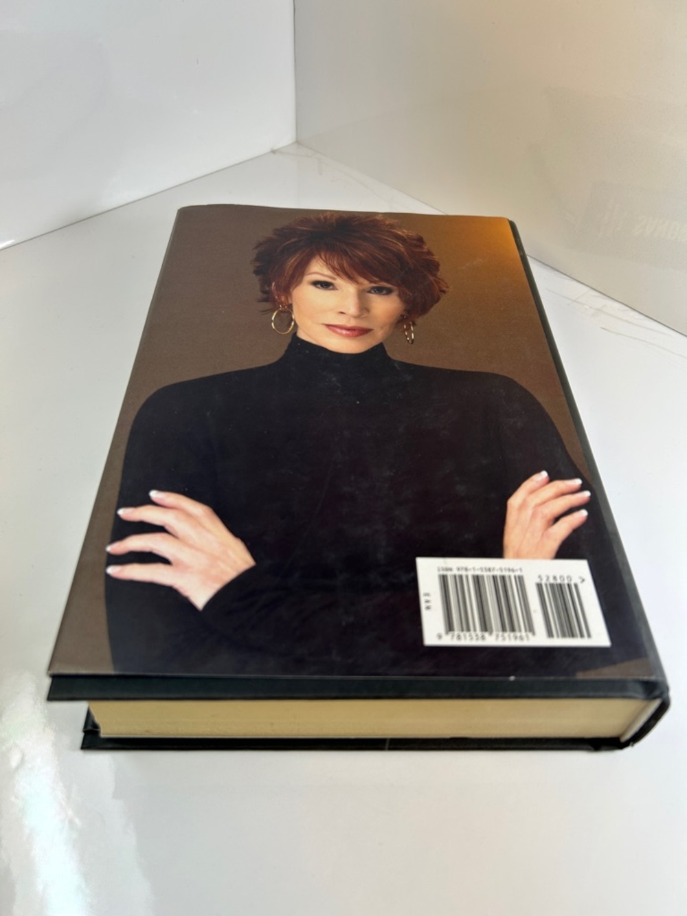 Sandra Brown "Blind Tiger" Hardcover Novel‎ - Picture 2 of 3